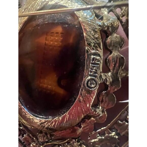 Vintage Hargo Amber Resin Left Facing Classical Cameo Brooch Rhinestones Read - Picture 3 of 16